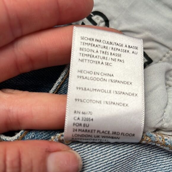 BDG Girlfriend High Rise Distressed Denim Short 27W - Picture 7 of 8